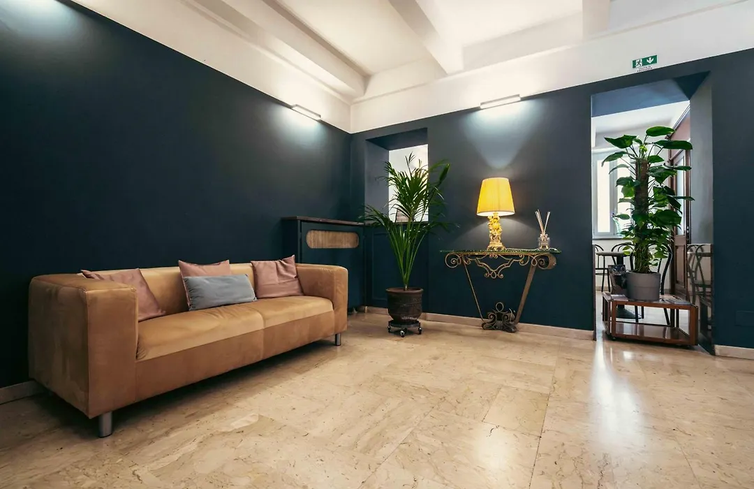 Hotel Italia-1